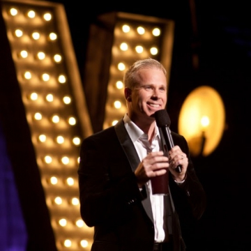 Gerry Dee Celebrates 20 Years of Stand-Up With Upcoming Cross-Canada Tour